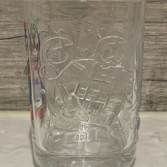 Walt Disney World 2000 McDonalds Glass Cup Mickey Mouse Disney Studios - Picture 5 of 5